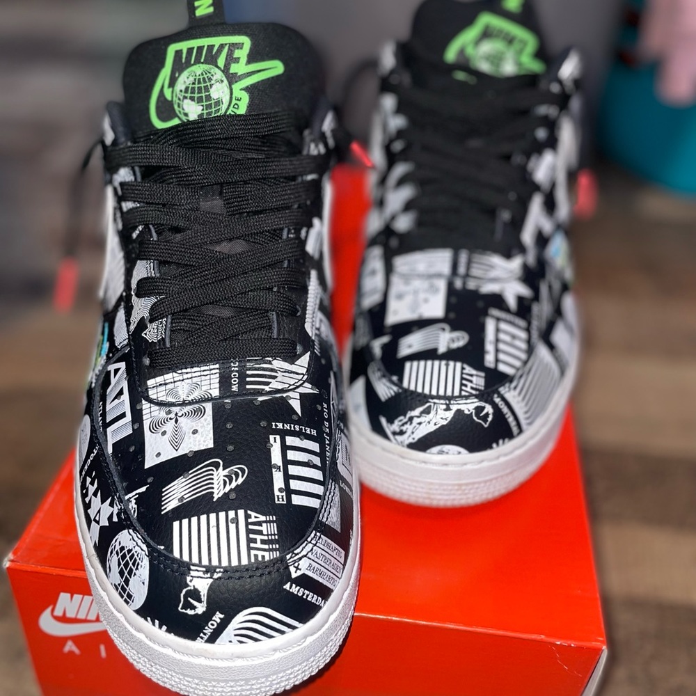 NIKE AIRFORCE 1 ‘07 LX WORLDWIDE